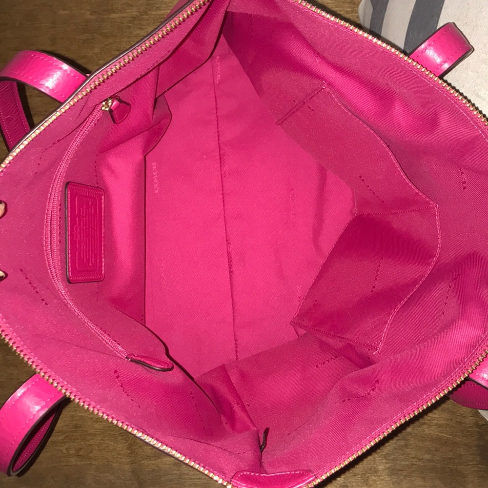 Authentic Coach Handbag Pink - Picture 4 of 5